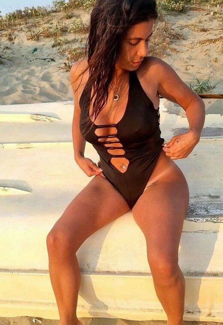 Photo nue de fuite OnlyFans de Noemi Frere