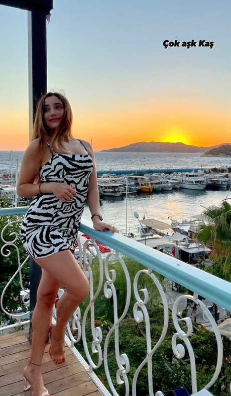 Merve Elmas