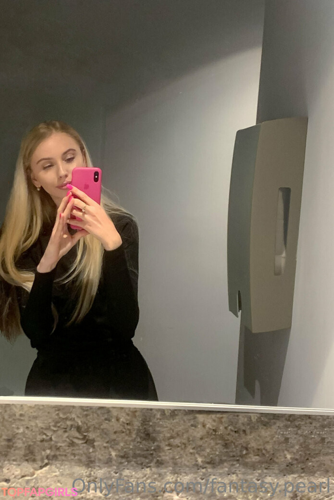 Photo nue de fuite OnlyFans de Fantasypearl #3 Photo nue de fuite OnlyFans de Fantasypearl #3