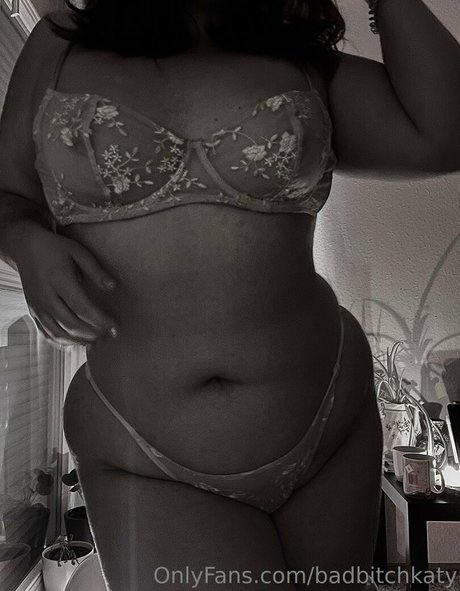 Photo nue de fuite OnlyFans de Badbitchkaty