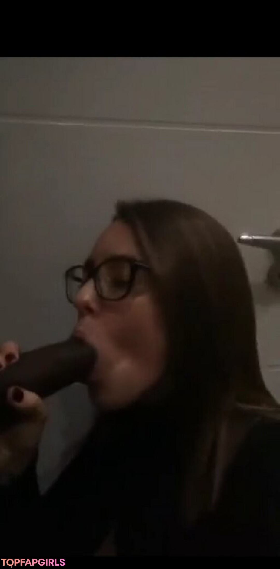 Photo nue de fuite OnlyFans de Innocenthotwifexxx #2 Photo nue de fuite OnlyFans de Innocenthotwifexxx #2