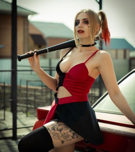 Yuliya Fox