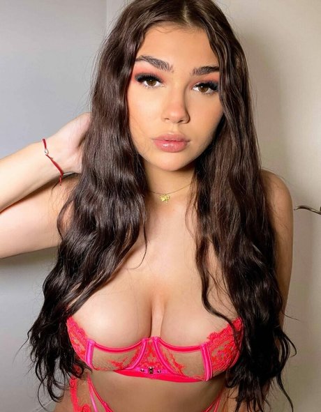 Ariataylorxxx