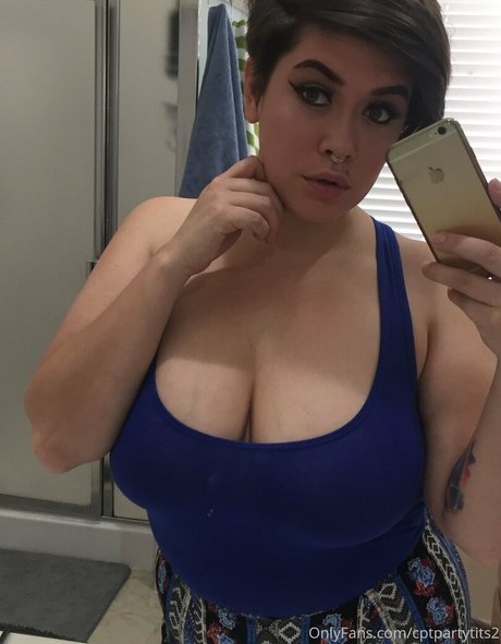 Photo nue de fuite OnlyFans de Cptpartytits