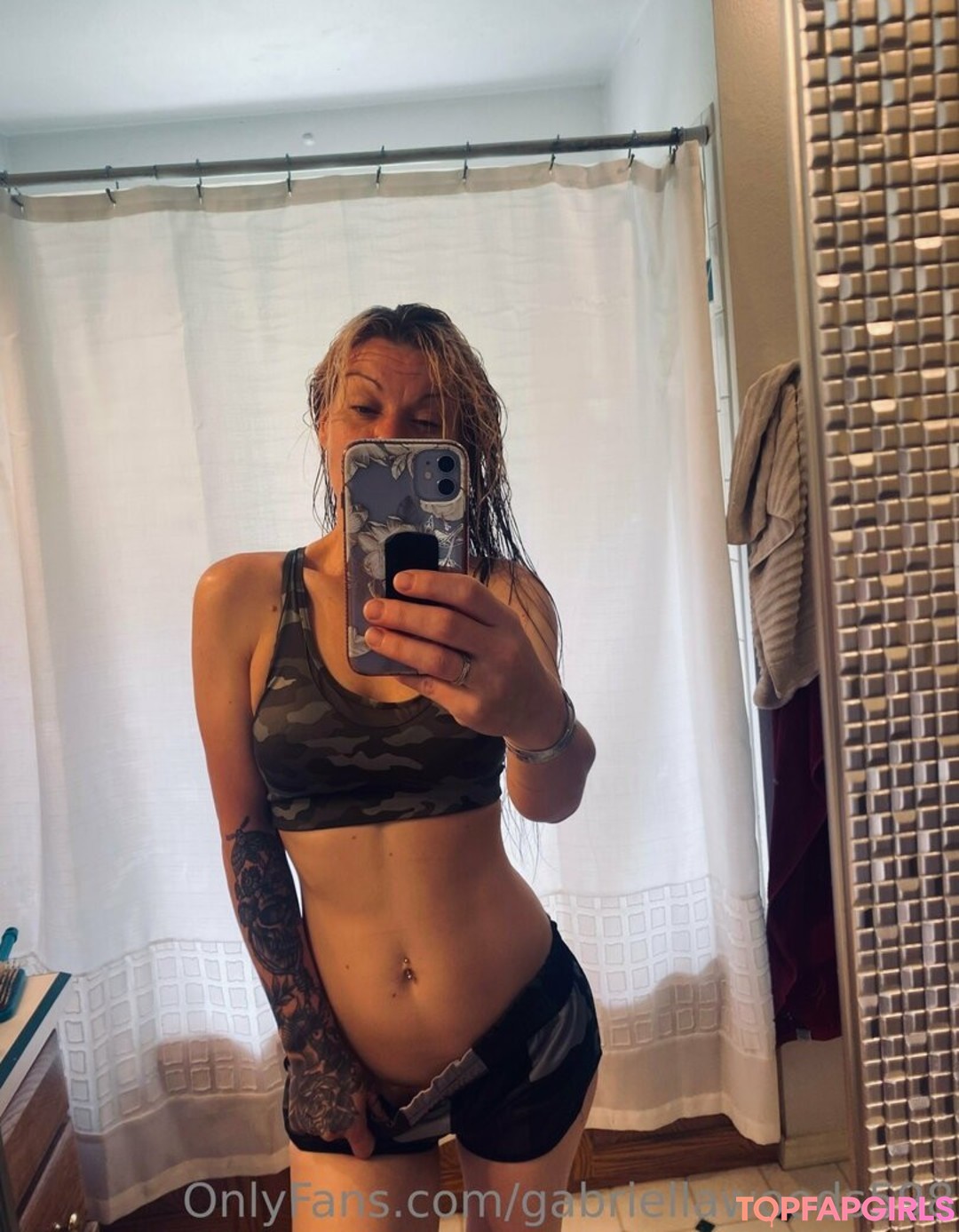 Photo nue de fuite OnlyFans de Gabriellawoods598 #65 Photo nue de fuite OnlyFans de Gabriellawoods598 #65