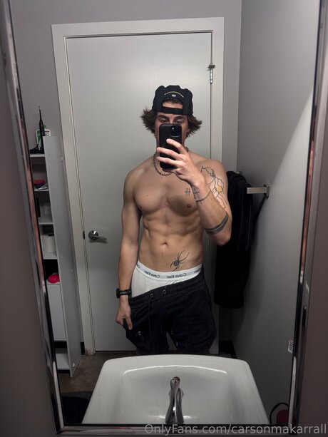 Photo nue de fuite OnlyFans de Carsonmakarrall
