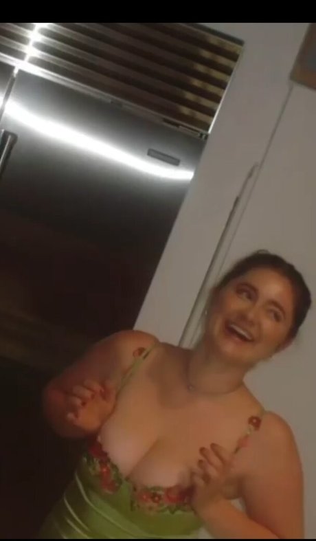 Photo nue de fuite OnlyFans de Emma Kenney