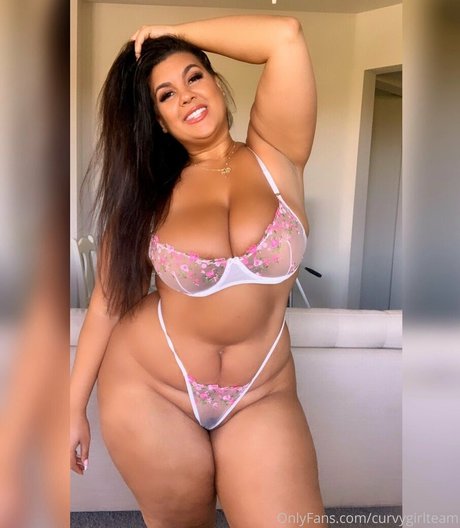 Curvygirlteam