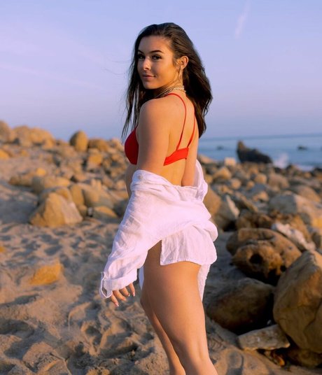 Lauren Gibson