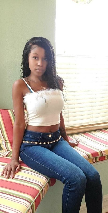 Photo nue de fuite OnlyFans de Jezabelvisser