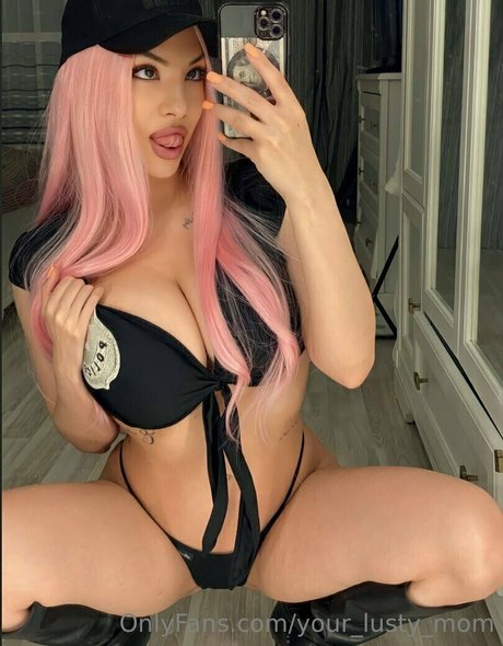 Your_lusty_mom