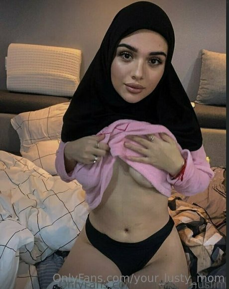 Photo nue de fuite OnlyFans de Yourlustymom