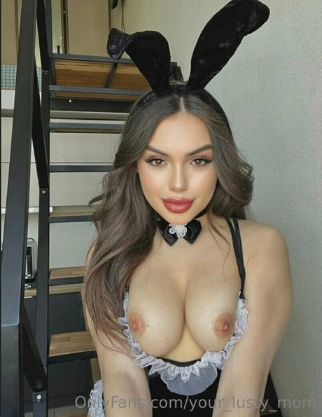 Your_lusty_mom