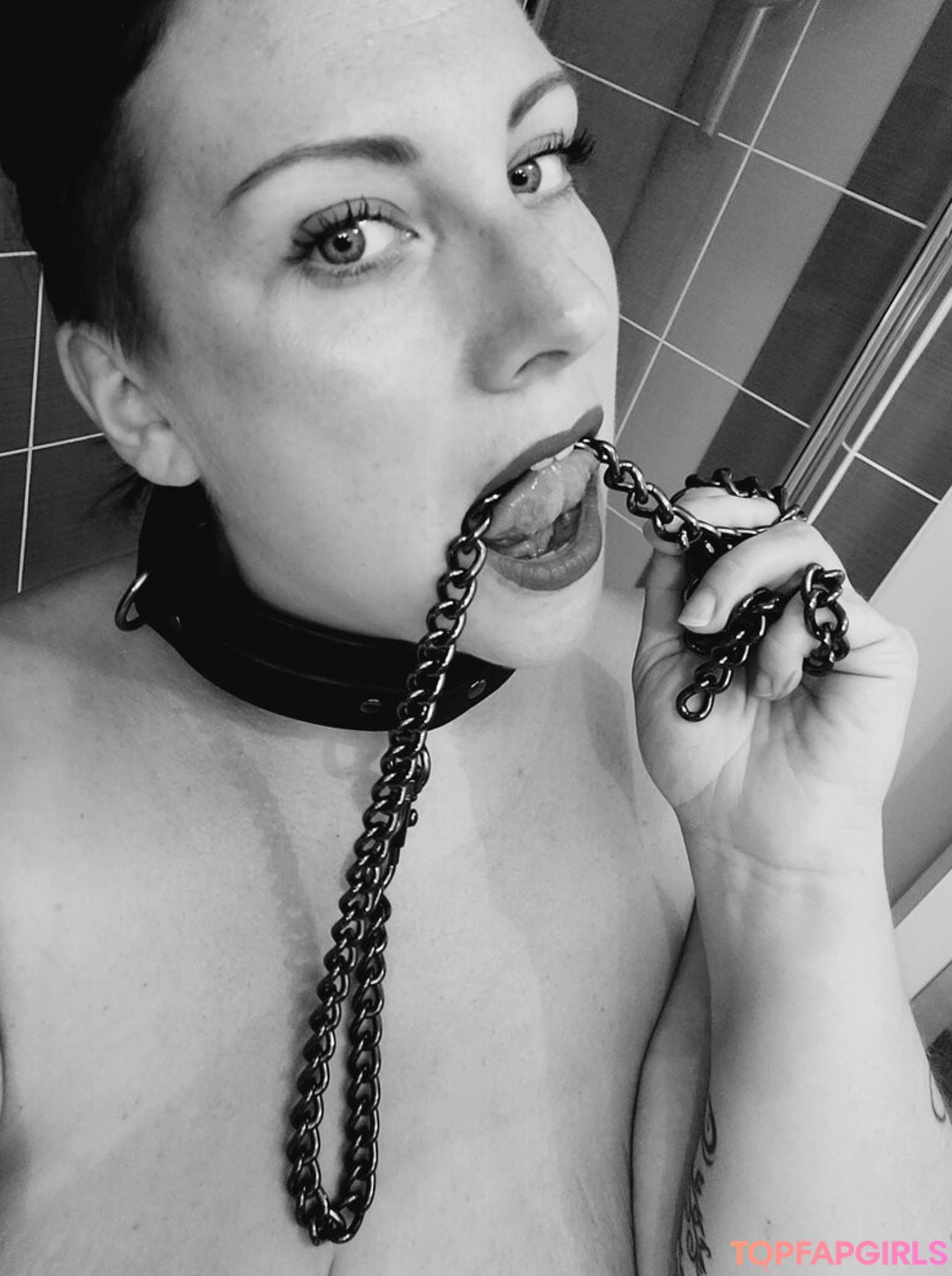 Photo nue de fuite OnlyFans de Darkmoonsubmiss #10 Photo nue de fuite OnlyFans de Darkmoonsubmiss #10