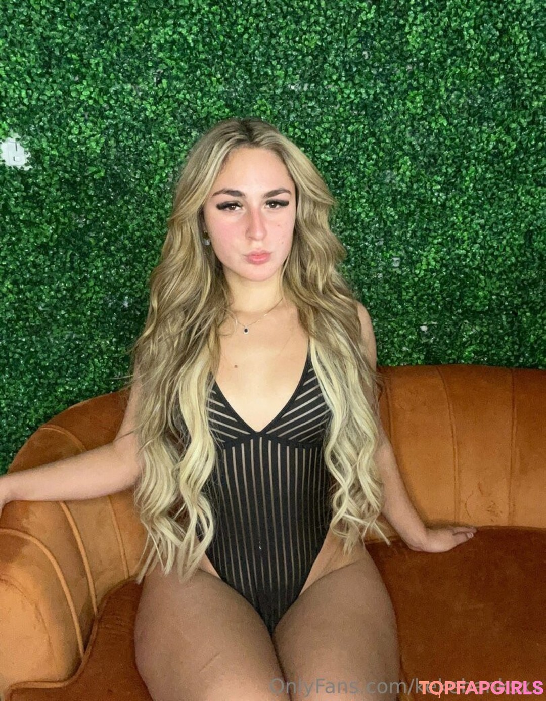 Photo nue de fuite OnlyFans de Kekebanksxx #1068