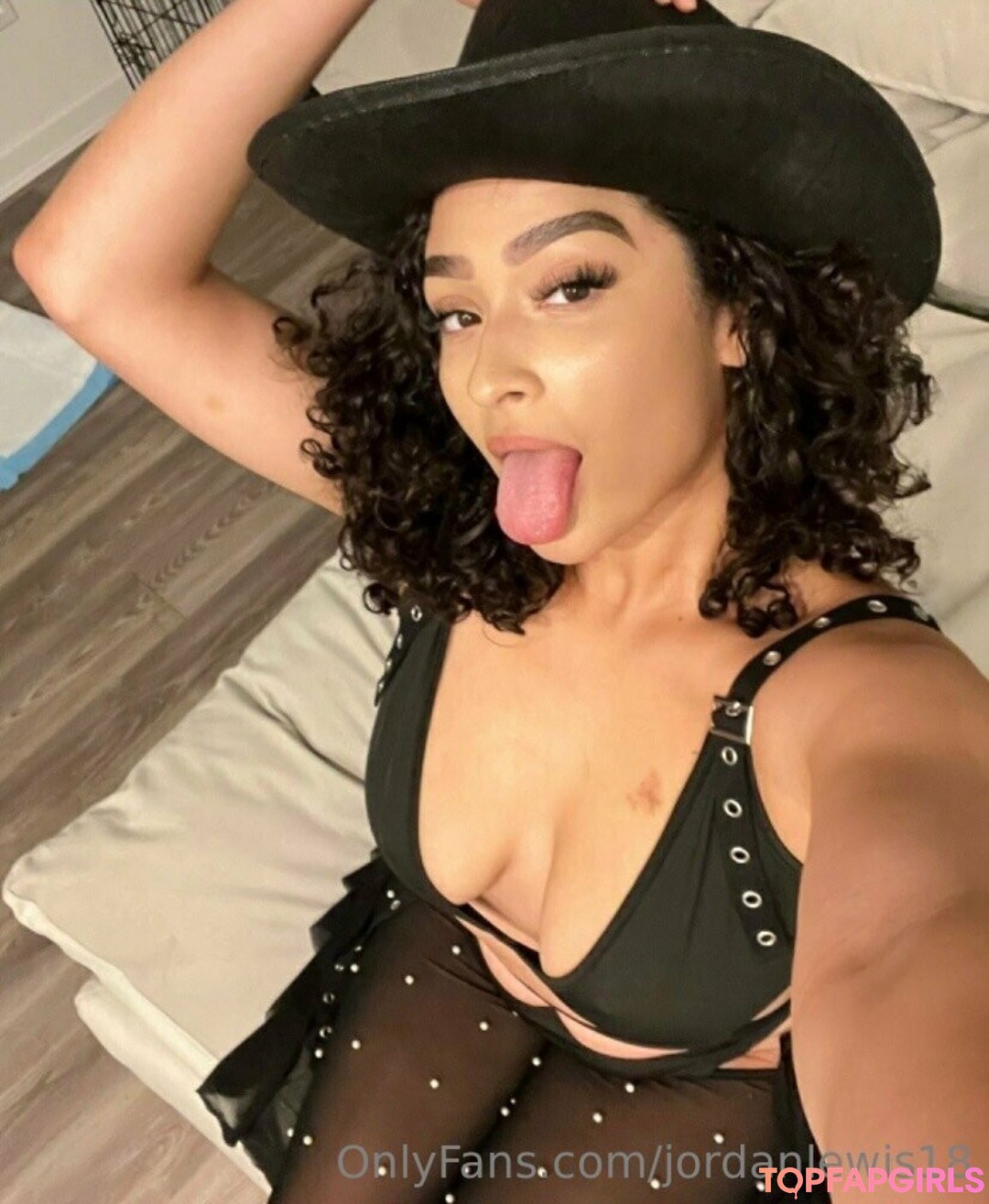 Photo nue de fuite OnlyFans de Jordanlewis18 #482 Photo nue de fuite OnlyFans de Jordanlewis18 #482