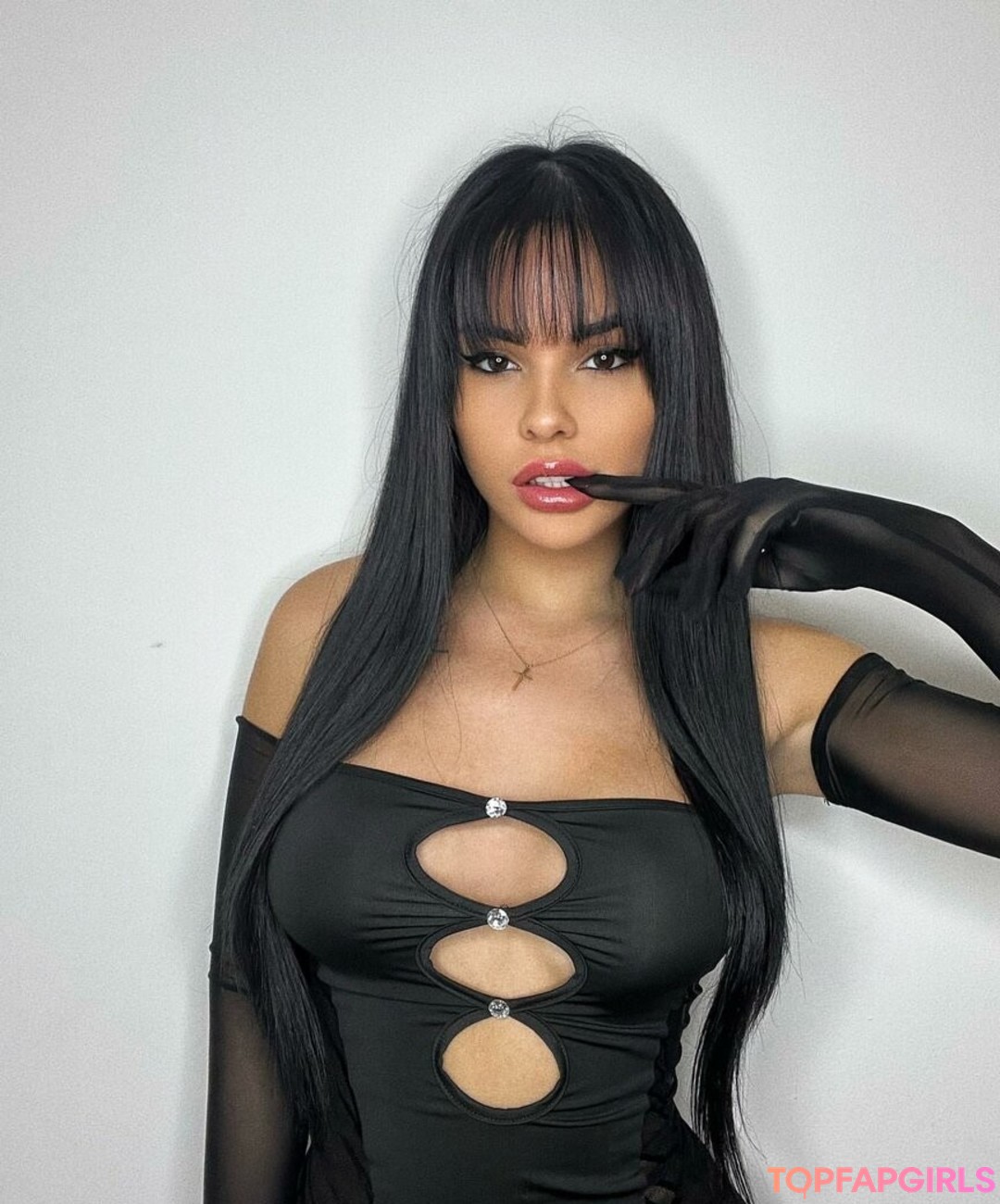 Photo nue de fuite OnlyFans de Colovicjana #17 Photo nue de fuite OnlyFans de Colovicjana #17