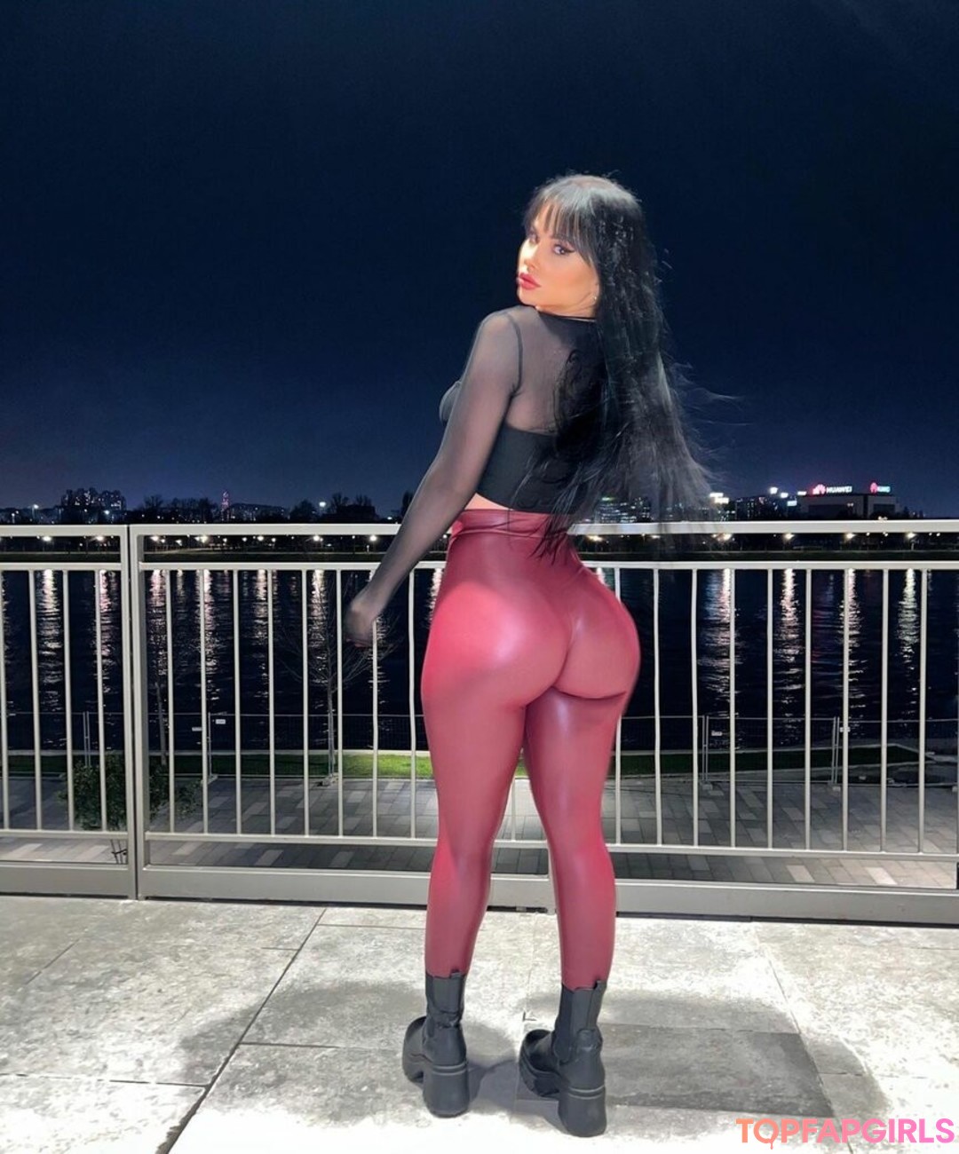 Photo nue de fuite OnlyFans de Colovicjana #3 Photo nue de fuite OnlyFans de Colovicjana #3