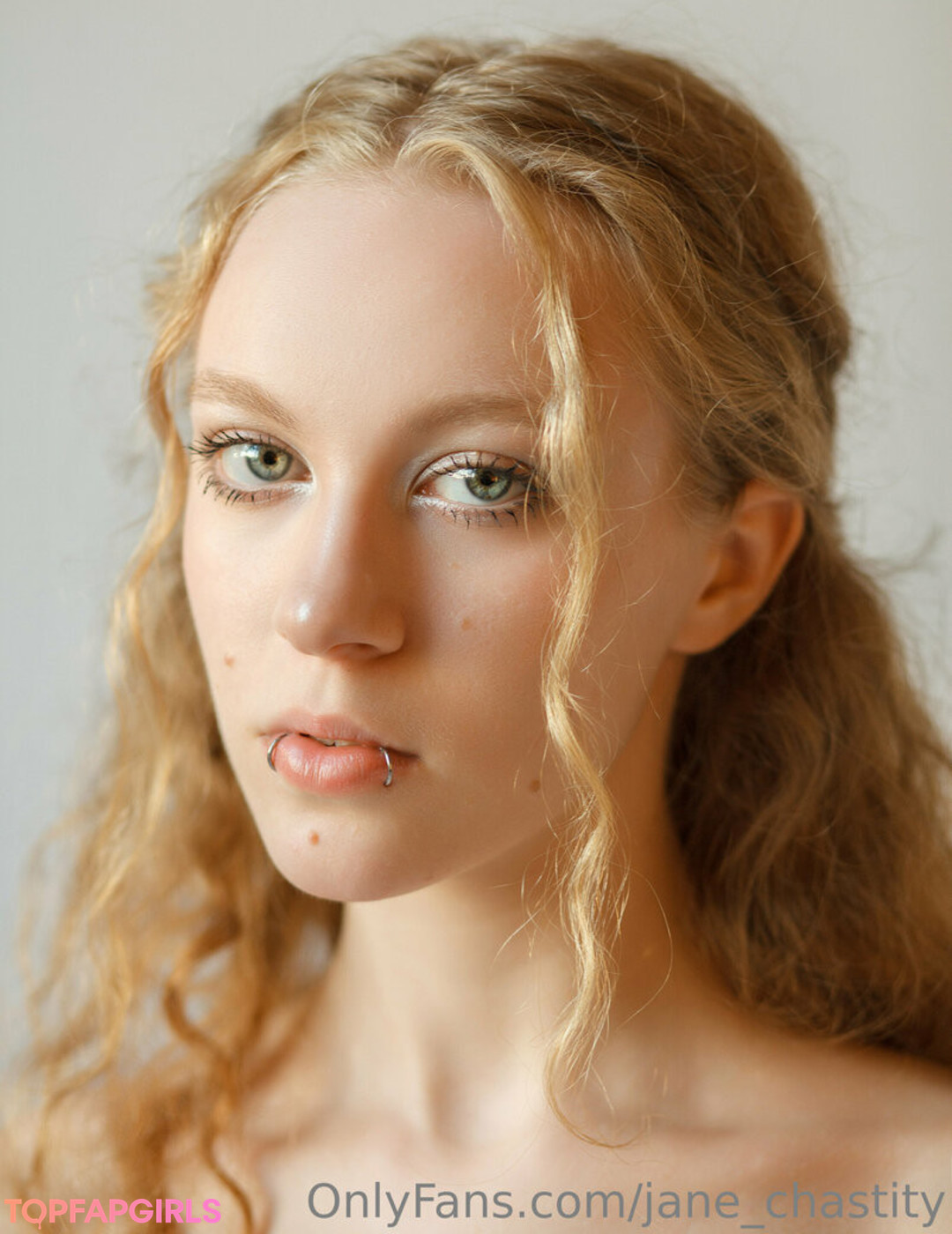Photo nue de fuite OnlyFans de Janechastity #503 Photo nue de fuite OnlyFans de Janechastity #503
