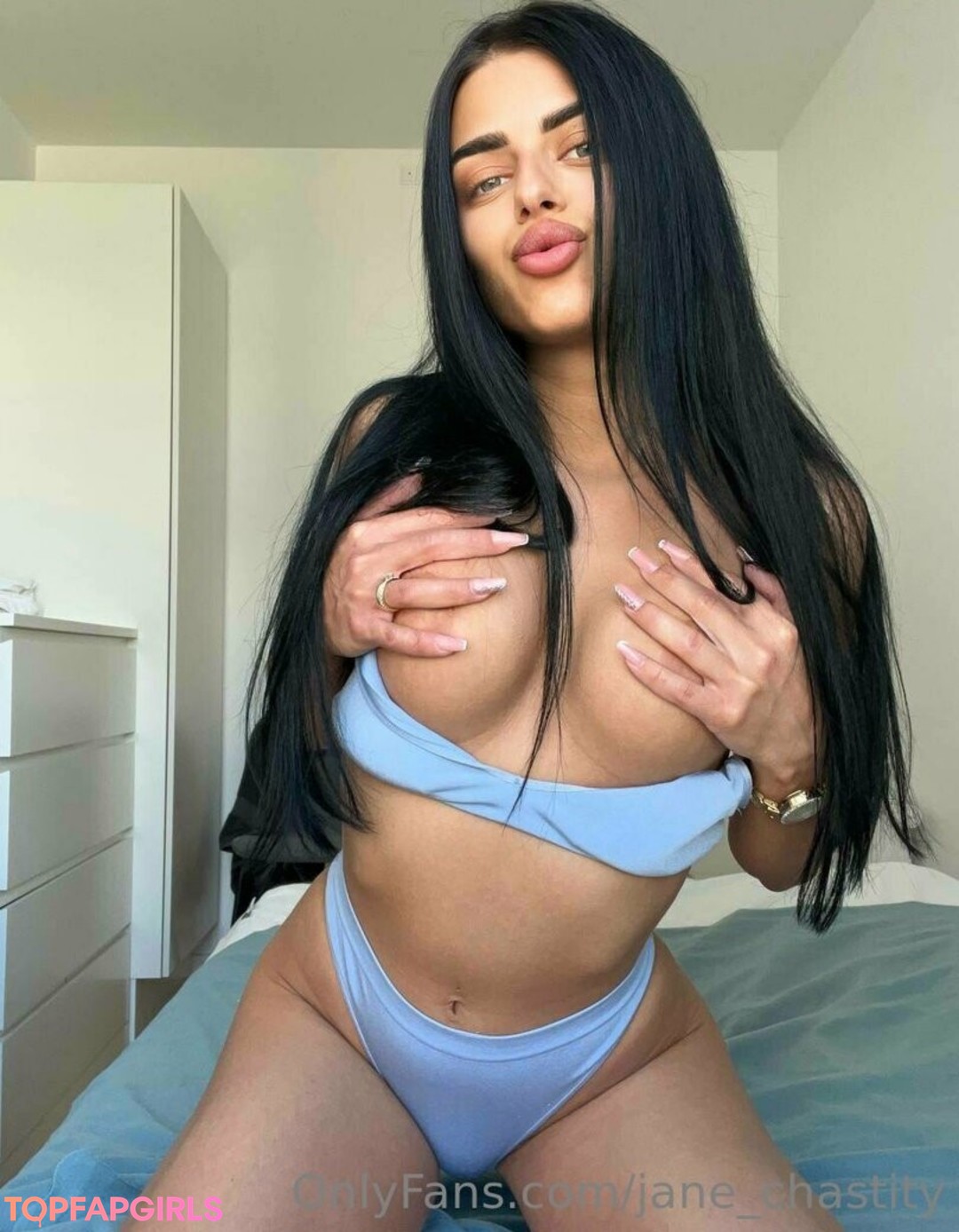Photo nue de fuite OnlyFans de Janechastity #538 Photo nue de fuite OnlyFans de Janechastity #538