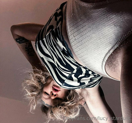 Photo nue de fuite OnlyFans de Lucystardust