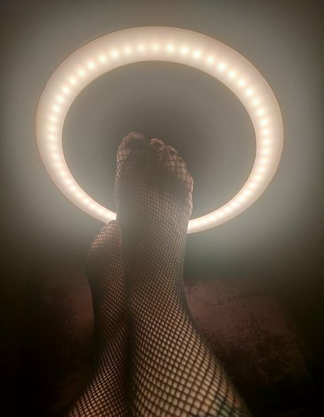 Photo nue de fuite OnlyFans de Missdellavigne