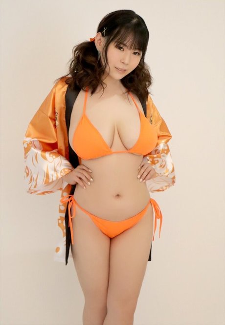 Yuria Yoshine