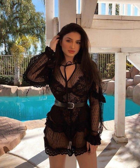 Alishba Sheikh
