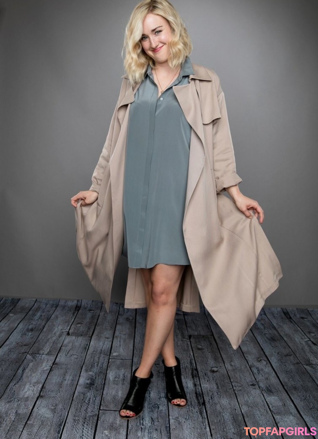 Photo nue de fuite OnlyFans de Ashley Johnson #73 Photo nue de fuite OnlyFans de Ashley Johnson #73