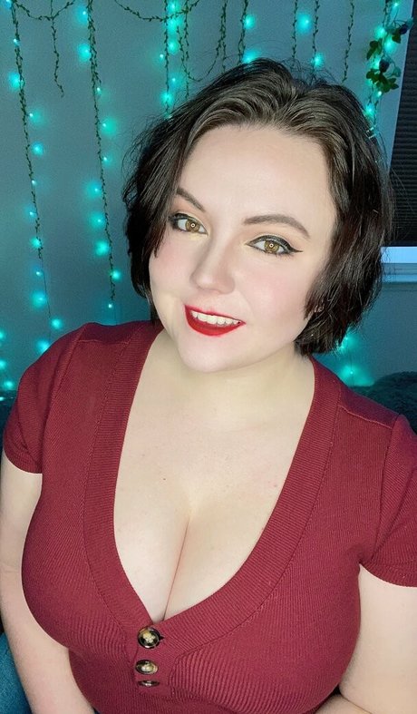 Vixenshelbyfree