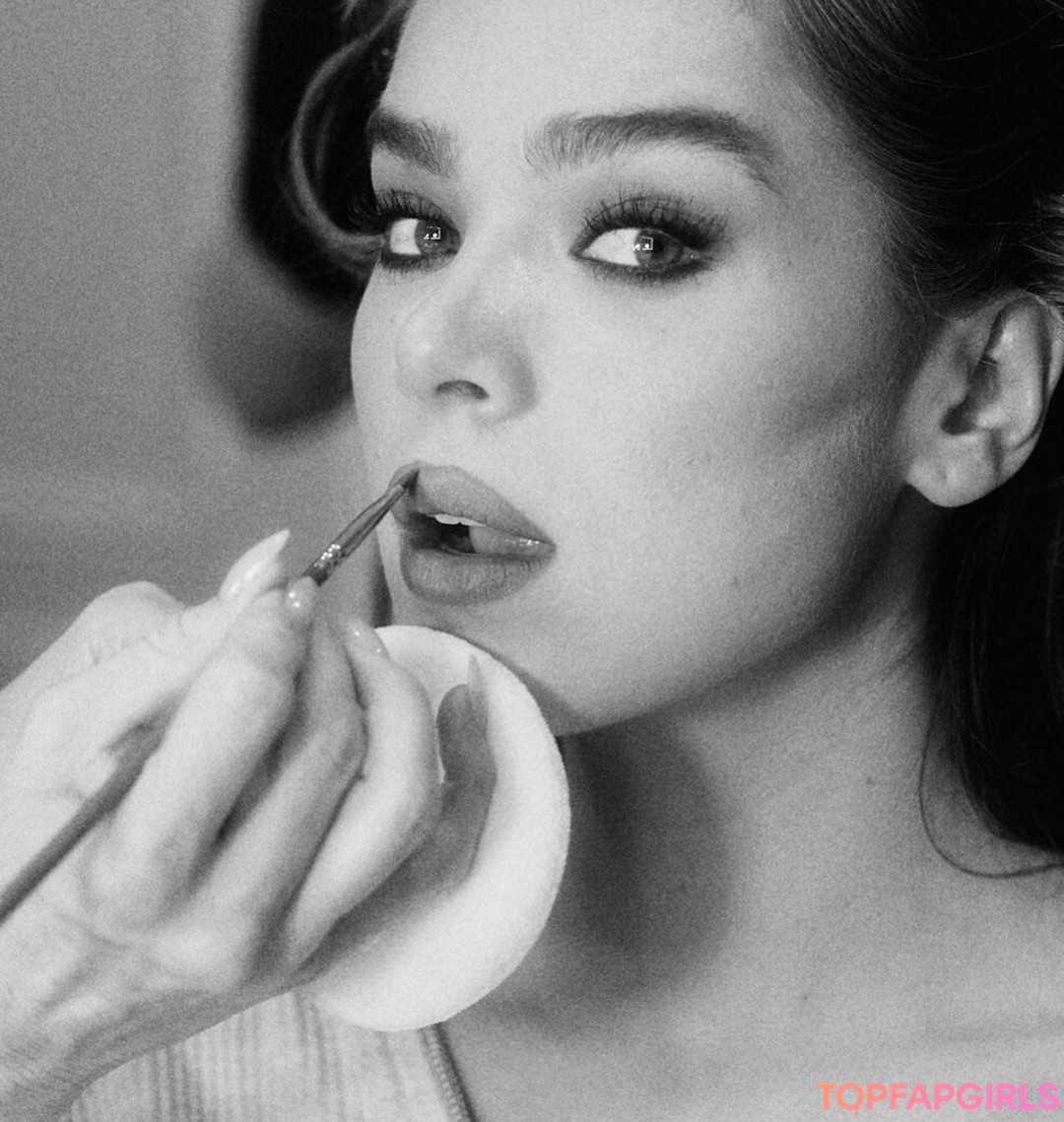 Photo nue de fuite OnlyFans de Hailee Steinfeld #1152