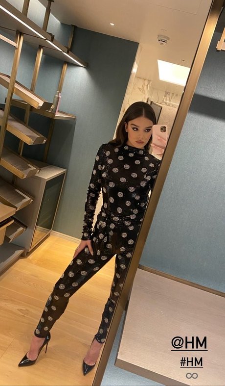 Hailee Steinfeld