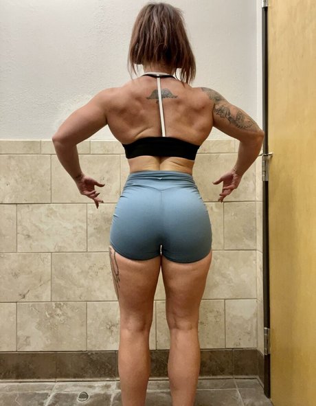 Photo nue de fuite OnlyFans de Noplainjane