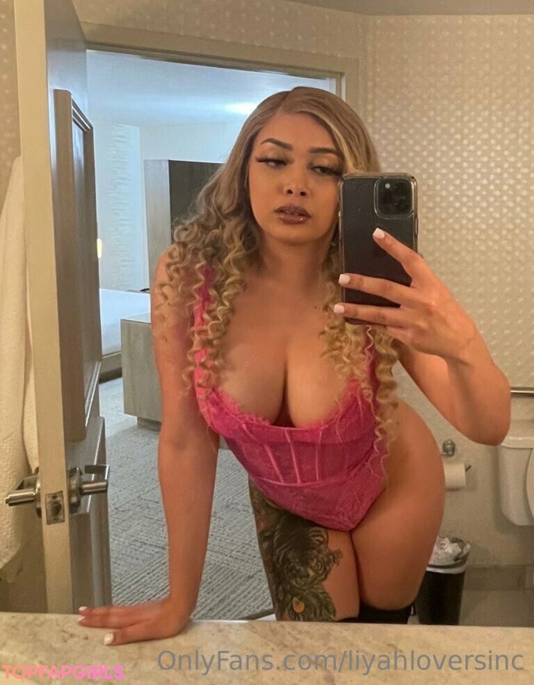 Photo nue de fuite OnlyFans de Liyahloversinc #2 Photo nue de fuite OnlyFans de Liyahloversinc #2