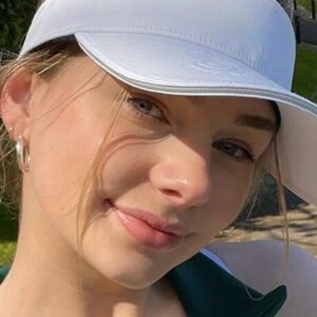 Anna Halliday