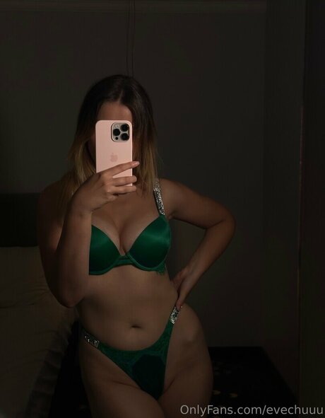 Photo nue de fuite OnlyFans de Ewazuzanna