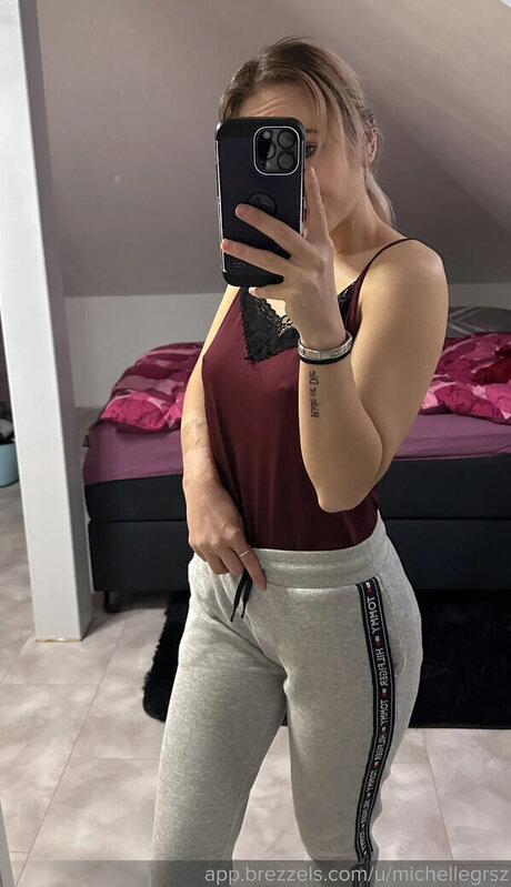 Michellegrsz / 112_michelle