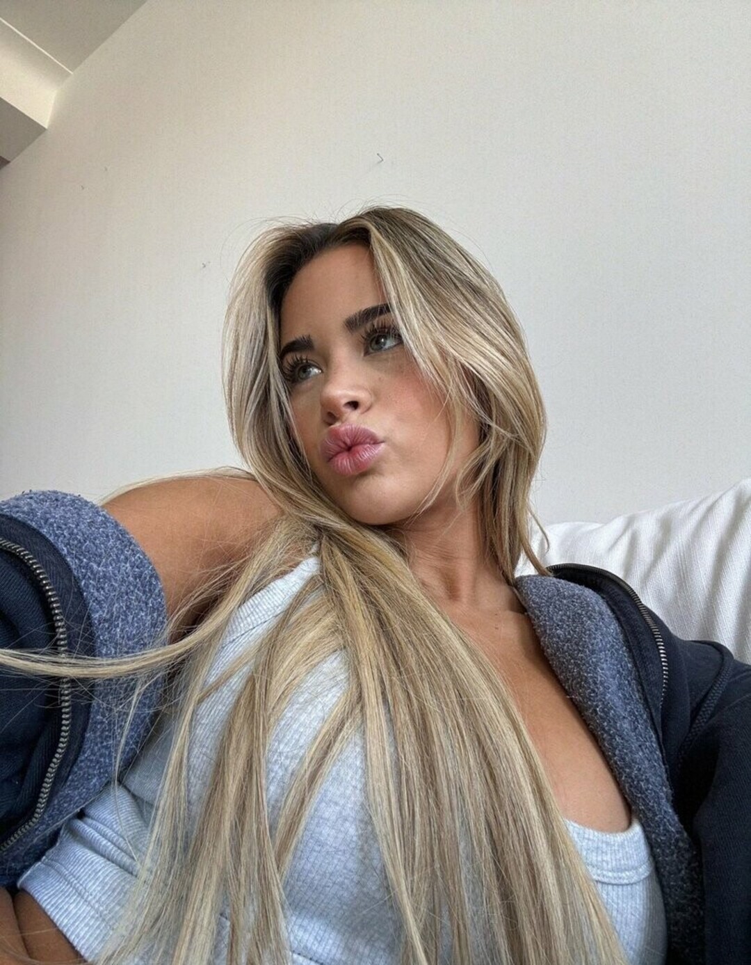 Photo nue de fuite OnlyFans de Emily Elizab3th #65 Photo nue de fuite OnlyFans de Emily Elizab3th #65