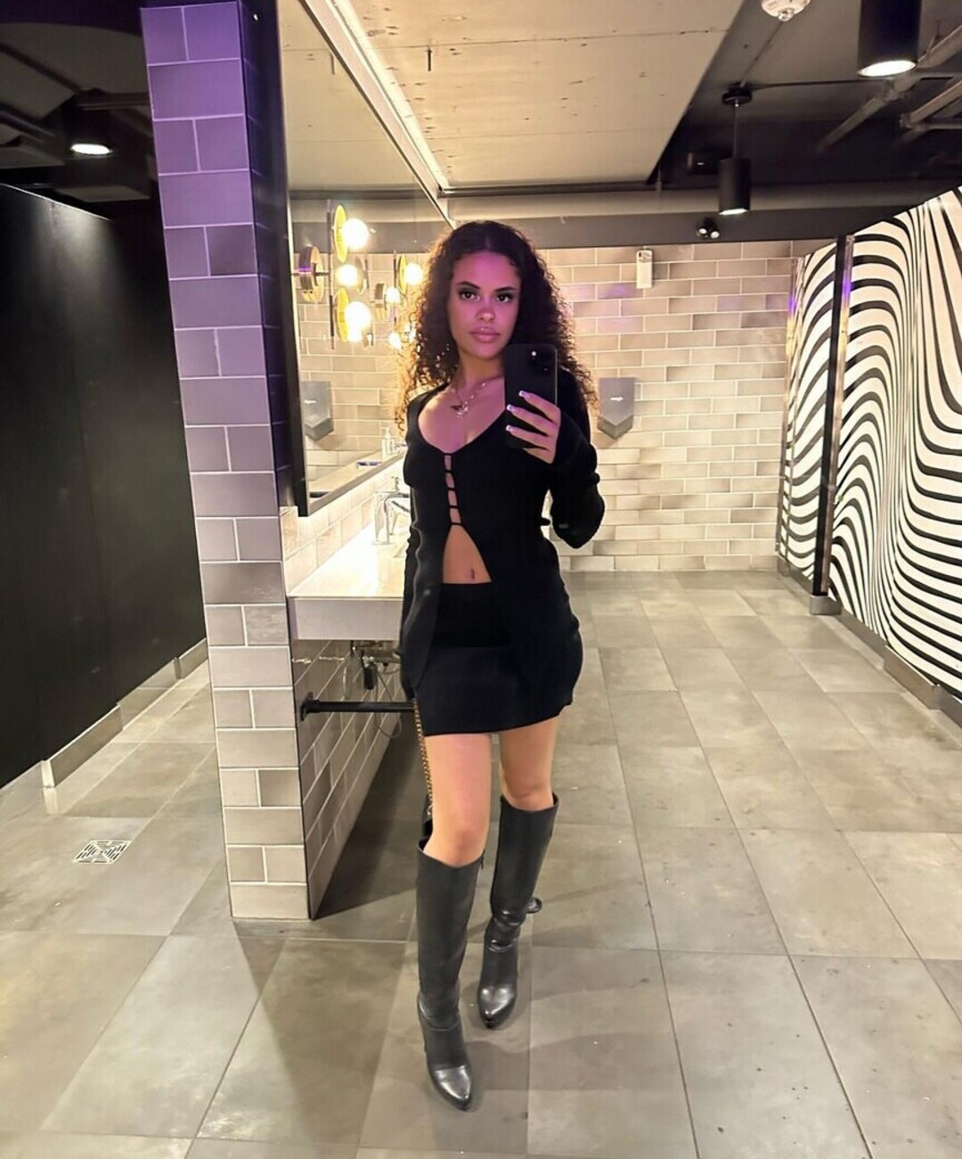 Photo nue de fuite OnlyFans de Sad Shordies #5 Photo nue de fuite OnlyFans de Sad Shordies #5