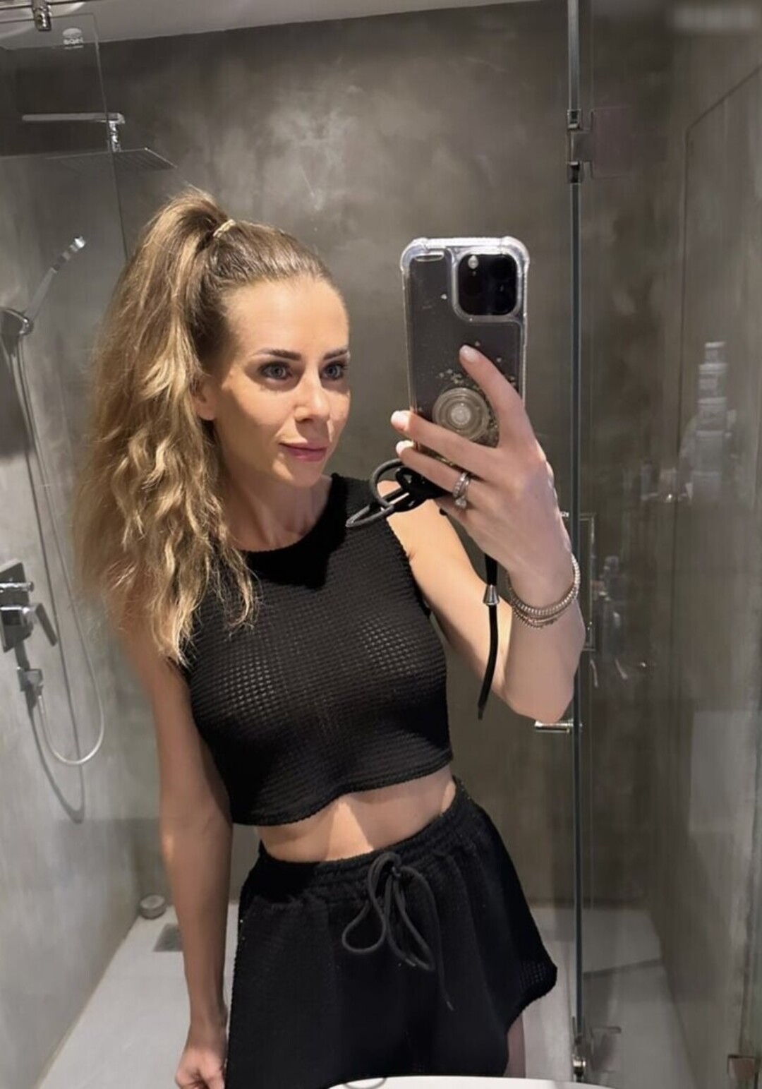 Photo nue de fuite OnlyFans de Alina Schulte Im Hoff #80 Photo nue de fuite OnlyFans de Alina Schulte Im Hoff #80