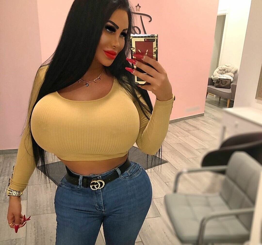 Photo nue de fuite OnlyFans de Real Barbie Berlin #16 Photo nue de fuite OnlyFans de Real Barbie Berlin #16