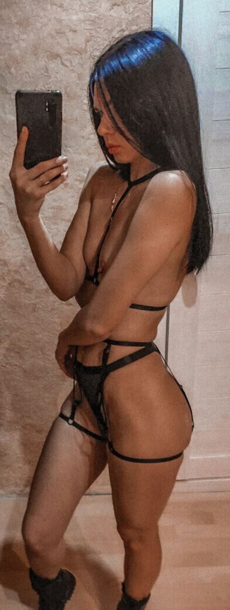 ANNY RUDEGIRL