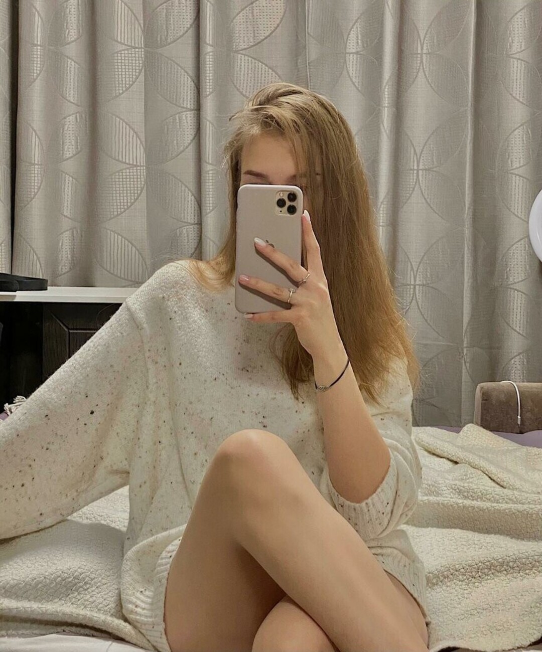 Photo nue de fuite OnlyFans de Alinazaozerskayaaa #220 Photo nue de fuite OnlyFans de Alinazaozerskayaaa #220