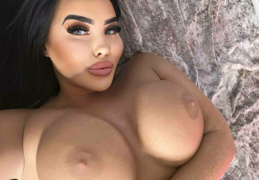 Photo nue de fuite OnlyFans de Layla Rose #3 Photo nue de fuite OnlyFans de Layla Rose #3