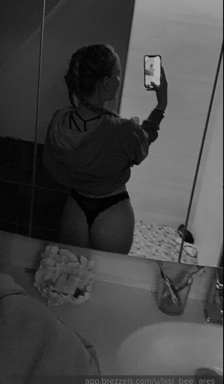 Jxsibeeares
