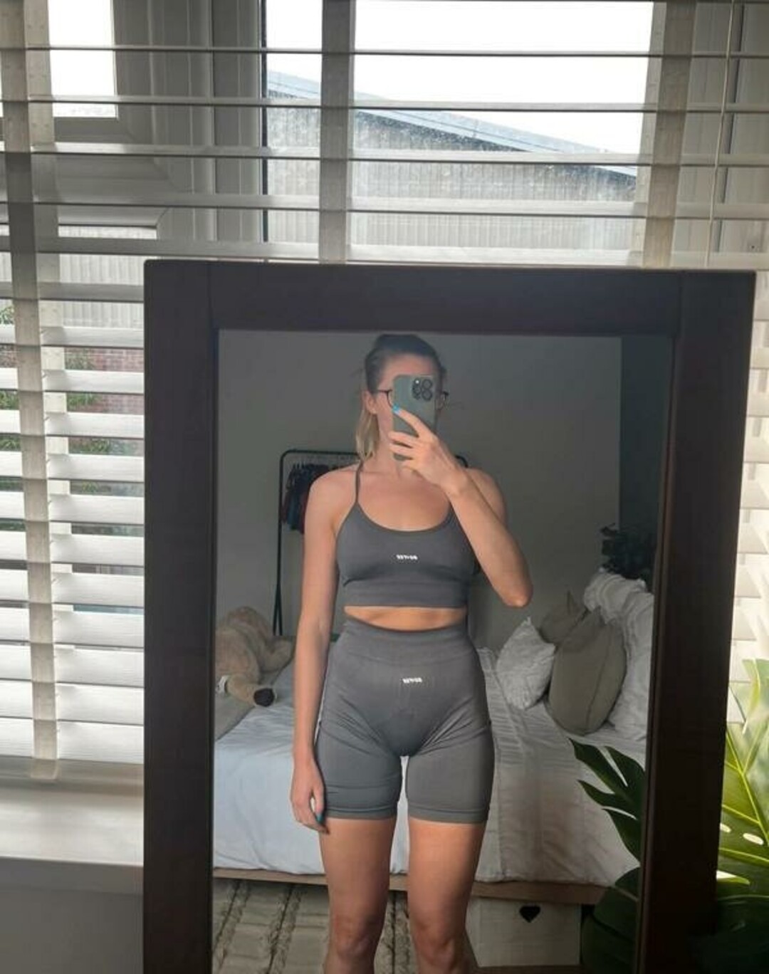 Photo nue de fuite OnlyFans de Catraises #37 Photo nue de fuite OnlyFans de Catraises #37