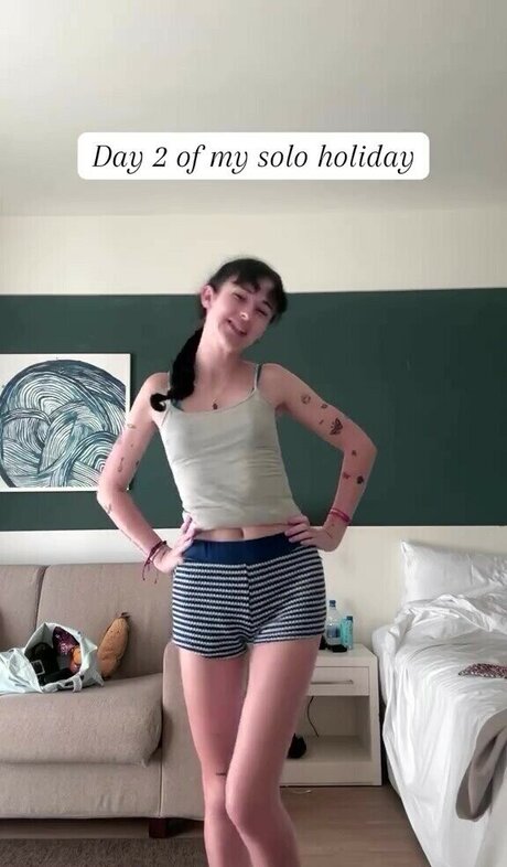 Holly Laing