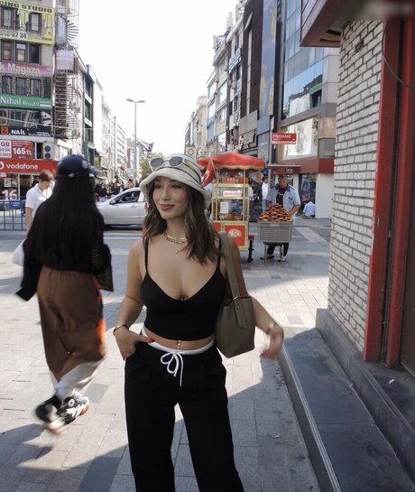 Photo nue de fuite OnlyFans de Leonaankj