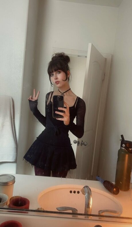 Photo nue de fuite OnlyFans de Moongirlevie