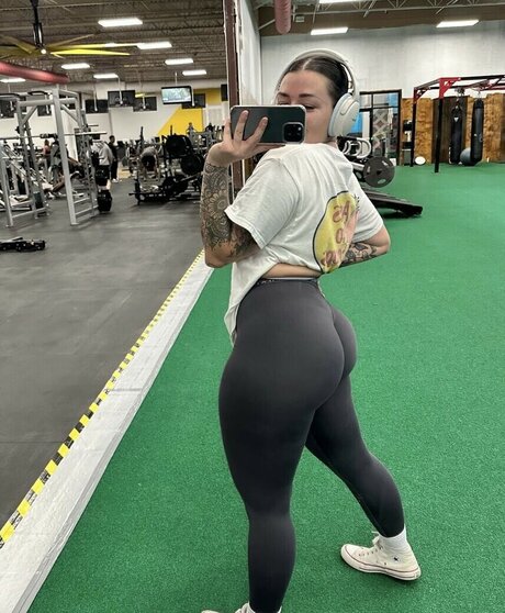 Photo nue de fuite OnlyFans de Hopemfnoe